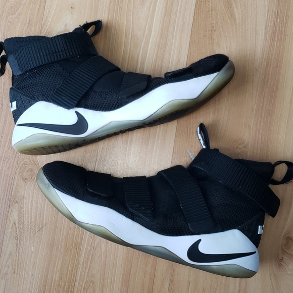 Nike Other - Nike Zoom LeBron Soldier 11
